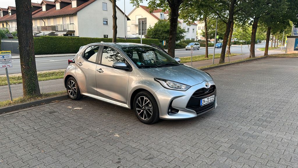 Toyota Yaris 65.000 km 17.300 &euro; Ingolstadt 85049