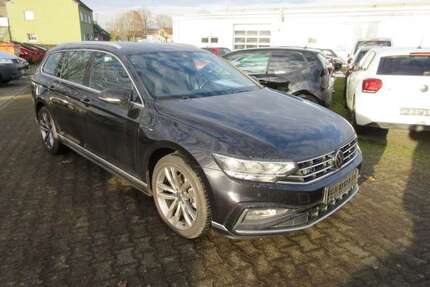 VW Passat Variant R-Line 2.0 TDI DSG NAVI PANO LED KA