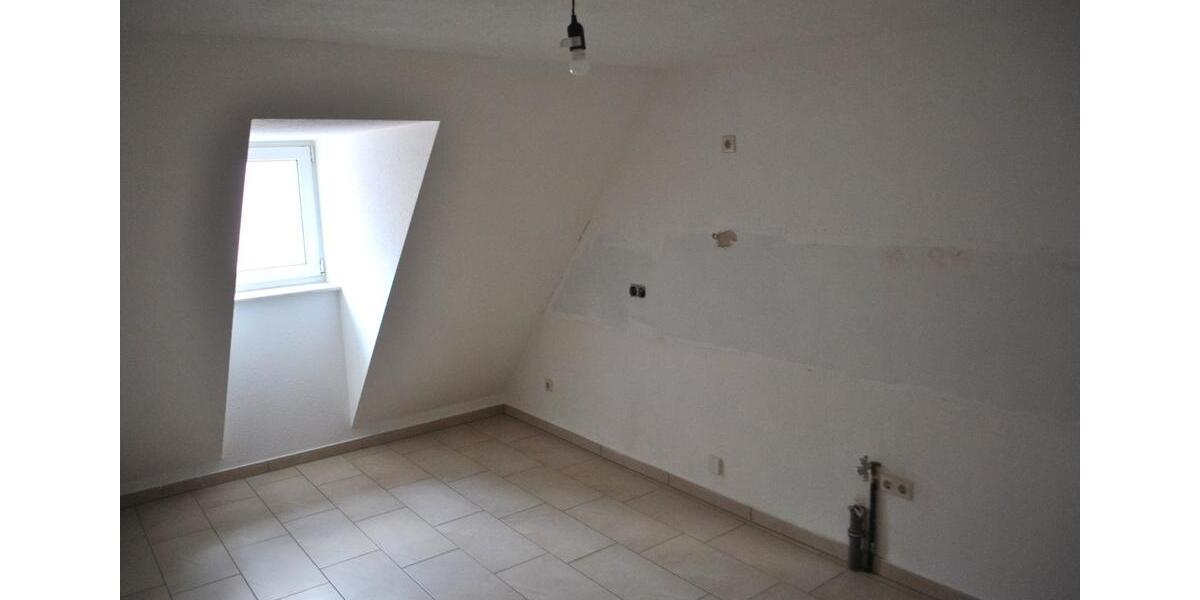 Dachgeschoßwohnung Bischofswerda - 2 Zimmer, 60 m&sup2;, 410&euro; | Angebot:26394896