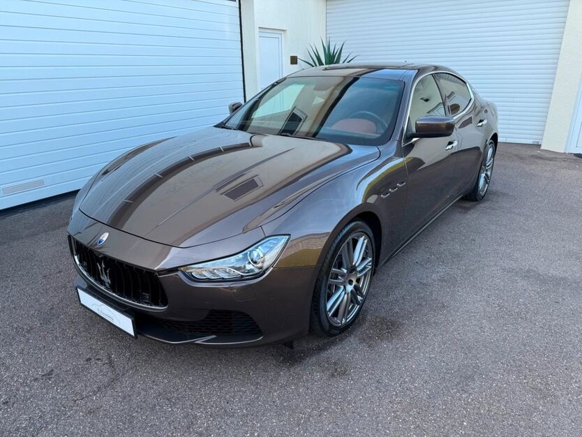 Maserati Ghibli 43.000 km 37.900 € Waldenburg/Sailach 74638