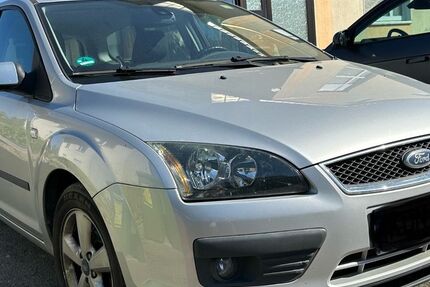 Ford Focus 240.000 km 599 € Pfedelbach 74629