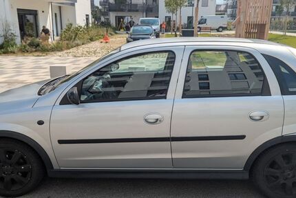 Opel Corsa 138.000 km 800 € Regensburg 93055