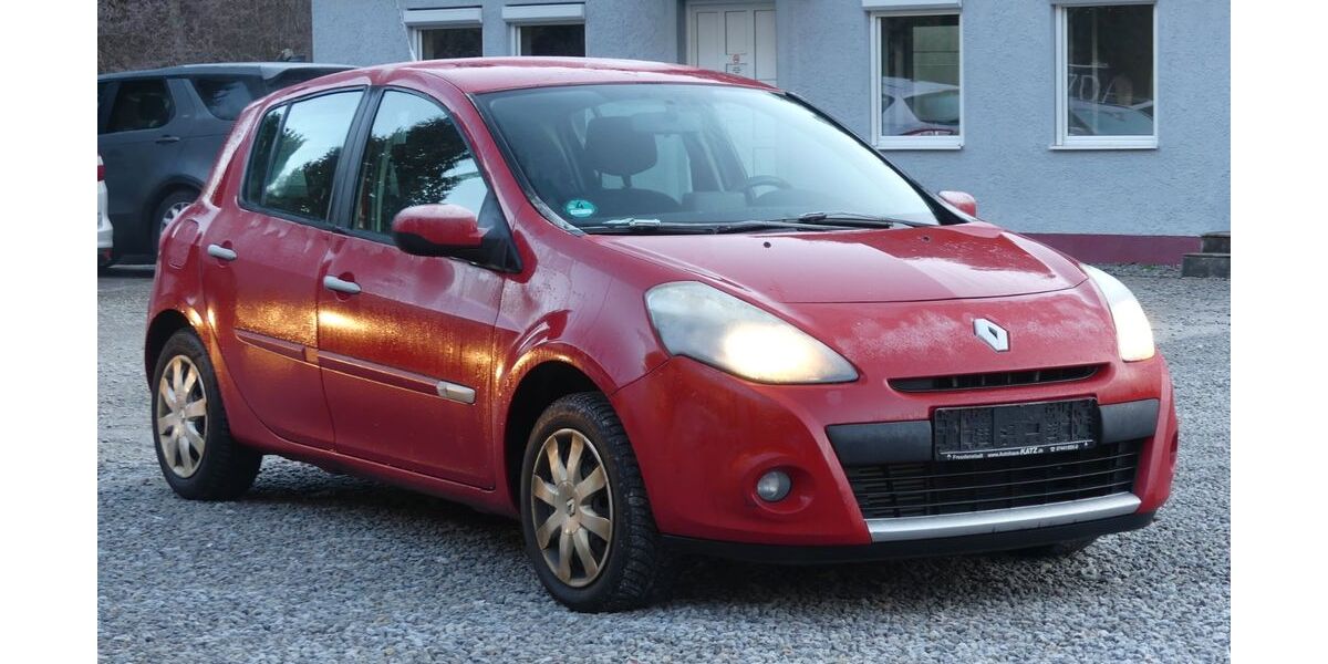 Renault Clio 163.000 km 1.990 &euro; ALTENSTEIG 72213