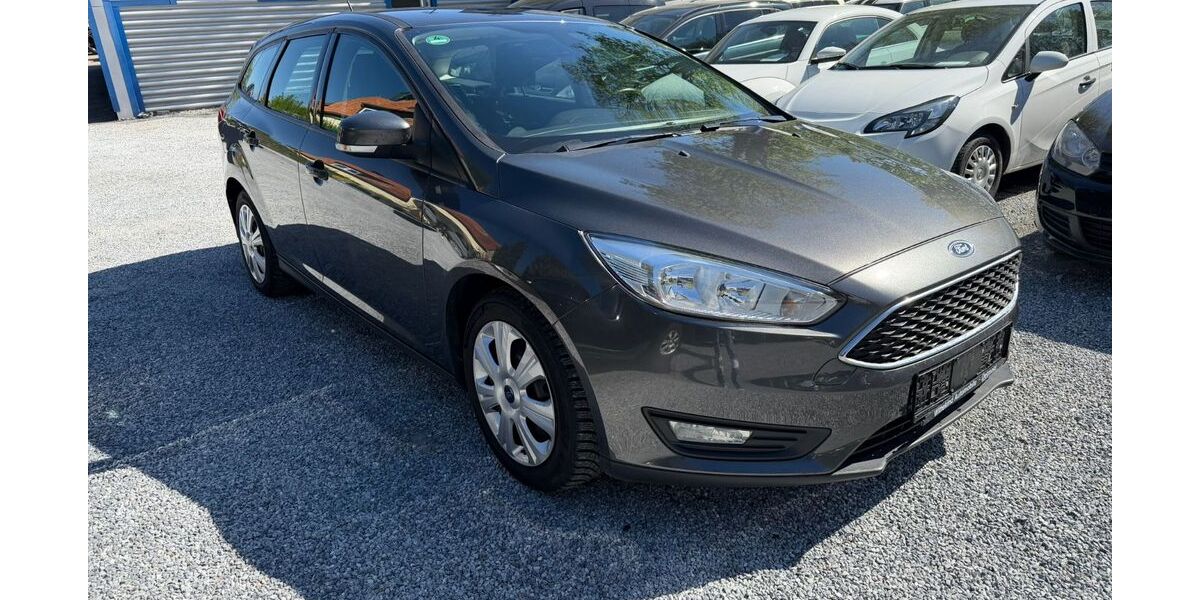 Ford Focus 123.490 km 6.999 &euro; Detmold 32758