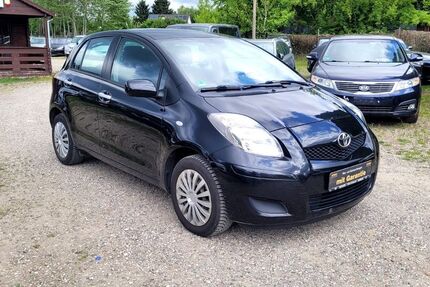 Toyota Yaris 155.000 km 4.400 &euro; Berlin 13127