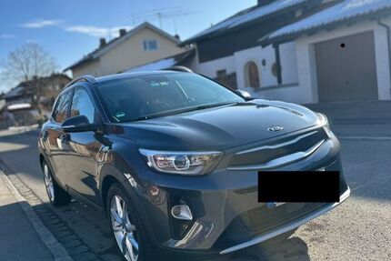 Kia Stonic 85.000 km 9.990 &euro; Traunstein 83278
