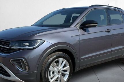 VW T-Cross 2.126 km 28.890 € Dresden 01067