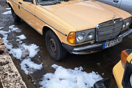 Mercedes-Benz 230 243.462 km 2.950 &euro; Niddatal 61194