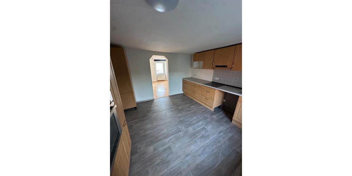 Mehrfamilienhaus, Wohnhaus Hechingen - 7 Zimmer, 158 m&sup2;, 249.000&euro; | Angebot:26671642