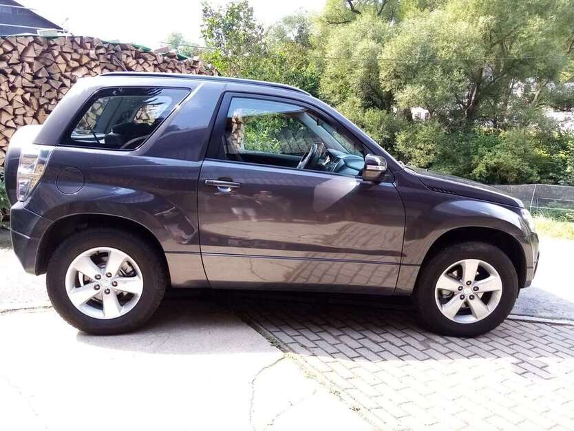 Suzuki Grand Vitara 57.000 km 11.500 € Steinberg 08239