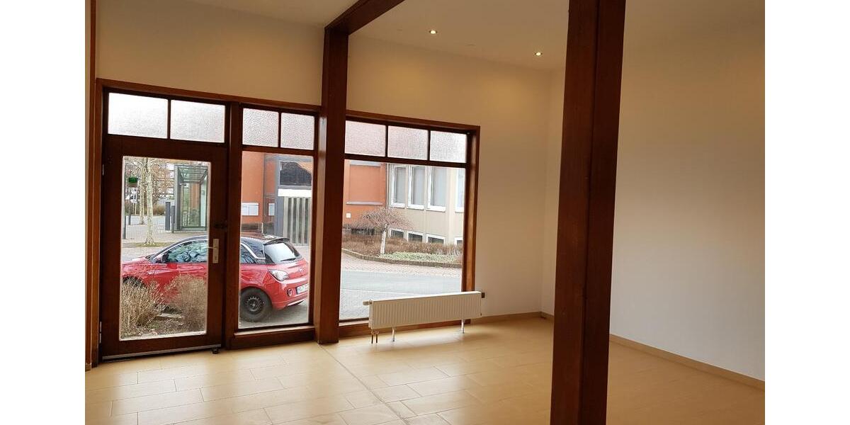 Mehrfamilienhaus, Wohnhaus Dassel - 8 Zimmer, 235 m&sup2;, 220.000&euro; | Angebot:27025388