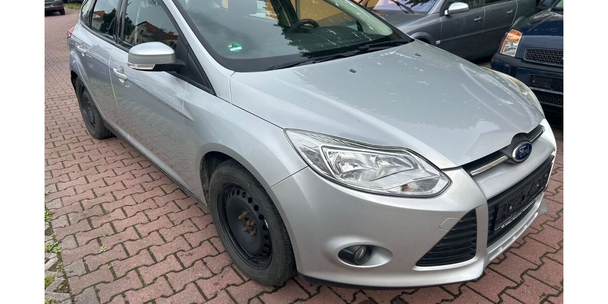 Ford Focus 172.000 km 2.900 &euro; zwickau 08064