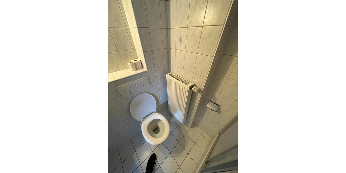 Erdgeschoßwohnung Reinsdorf - 1 Zimmer, 30 m&sup2;, 300&euro; | Angebot:26253219