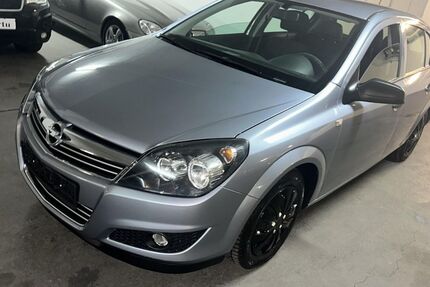 Opel Astra 209.000 km 2.250 &euro; Mannheim I Baden-Württemberg 68169