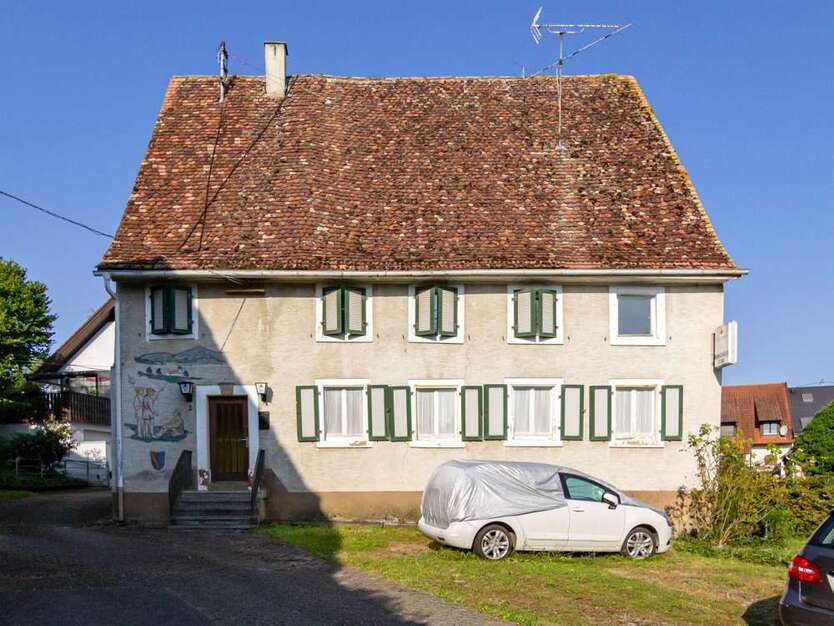 Haus zum Kaufen in Efringen-Kirchen Mappach 175.000 € 254 m²