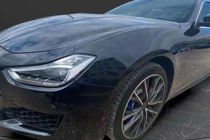Maserati Ghibli 97.000 km 23.900 &euro; Bad Honnef 53604
