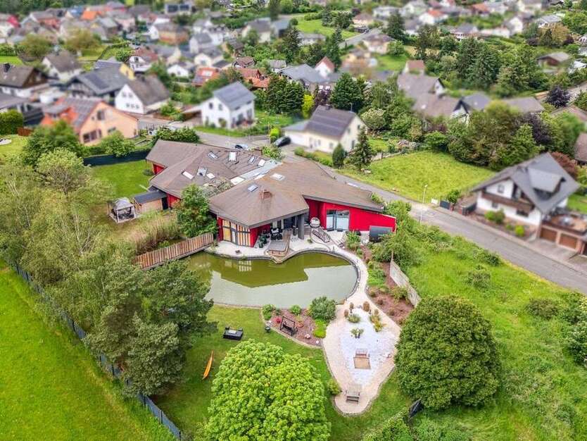 Haus zum Kaufen in Heidenrod 739.000 € 433 m²