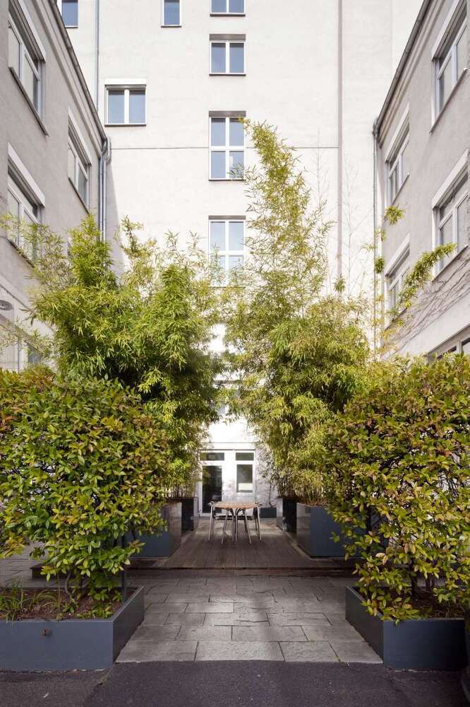 Büro in Düsseldorf 1.998 € 188 m²