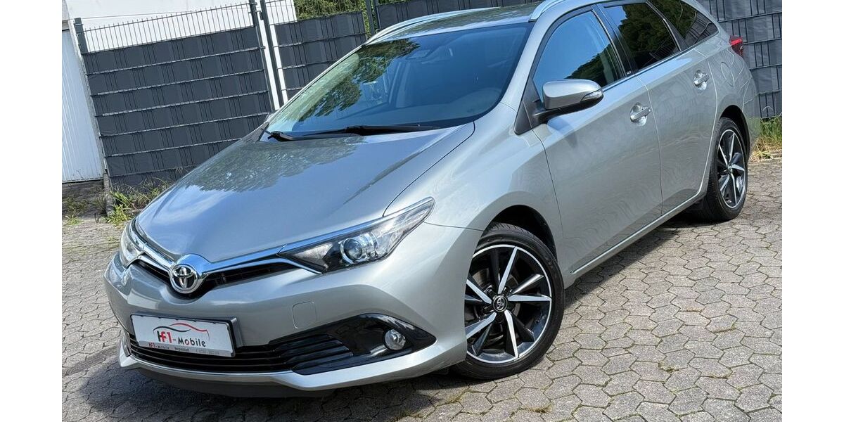Toyota Auris 86.772 km 11.400 &euro; Waldbröl 51545