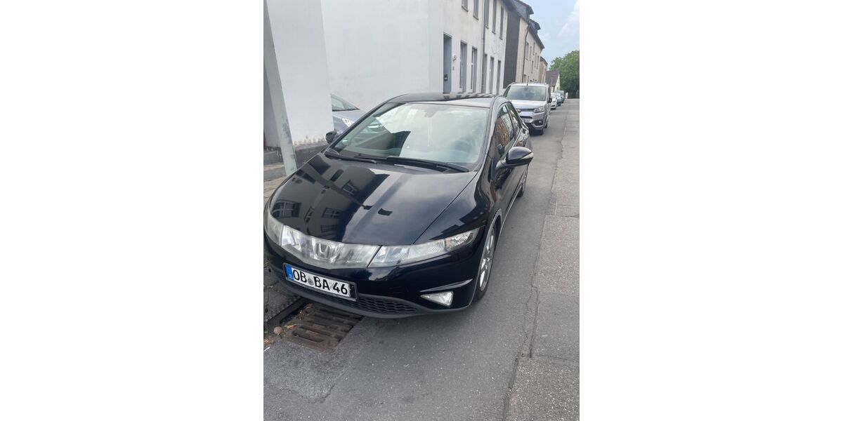 Honda Civic 372.527 km 1.950 &euro; Oberhausen 46049