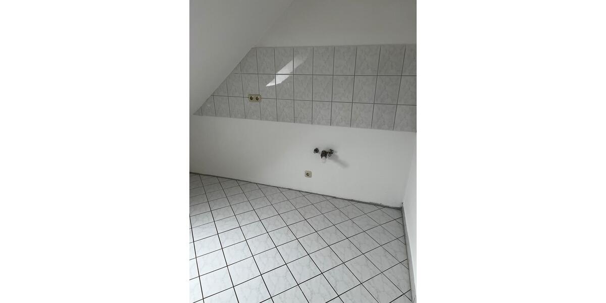 Dachgeschoßwohnung Crivitz - 2 Zimmer, 53 m&sup2;, 450&euro; | Angebot:26163840