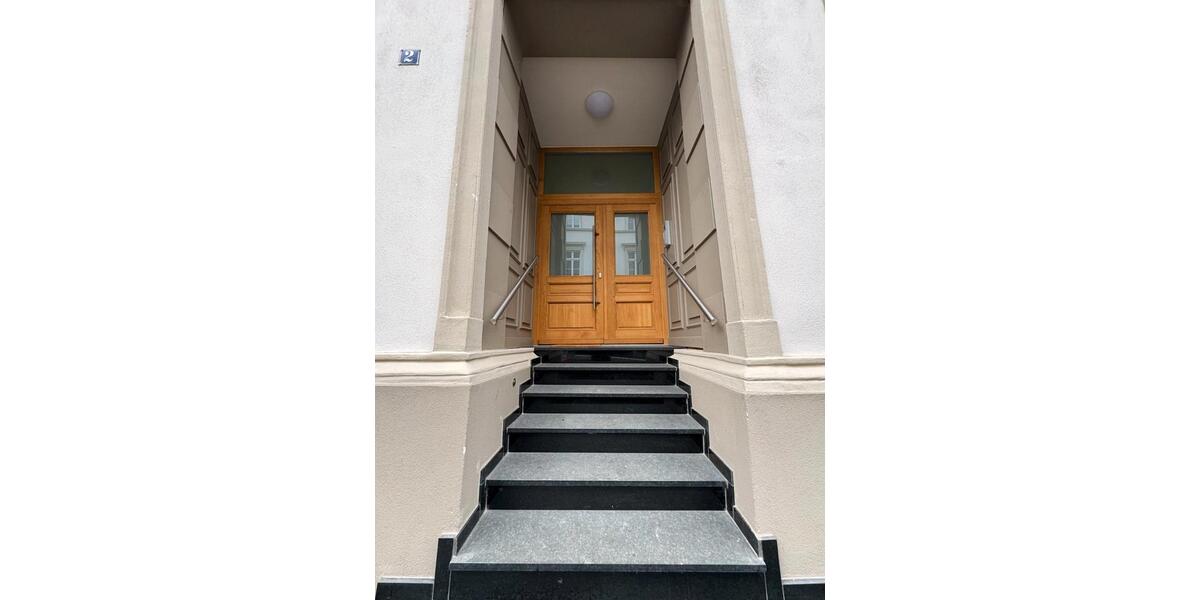 Dachgeschoßwohnung Wiesbaden - 3 Zimmer, 66 m&sup2;, 1.500&euro; | Angebot:26677562
