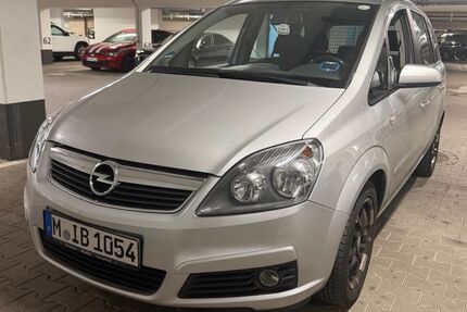 Opel Zafira 185.000 km 4.800 &euro; München 81737