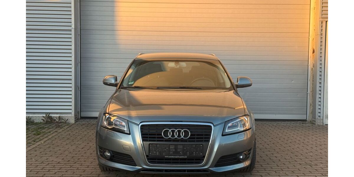Audi A3 98.255 km 8.999 &euro; Düren 52349