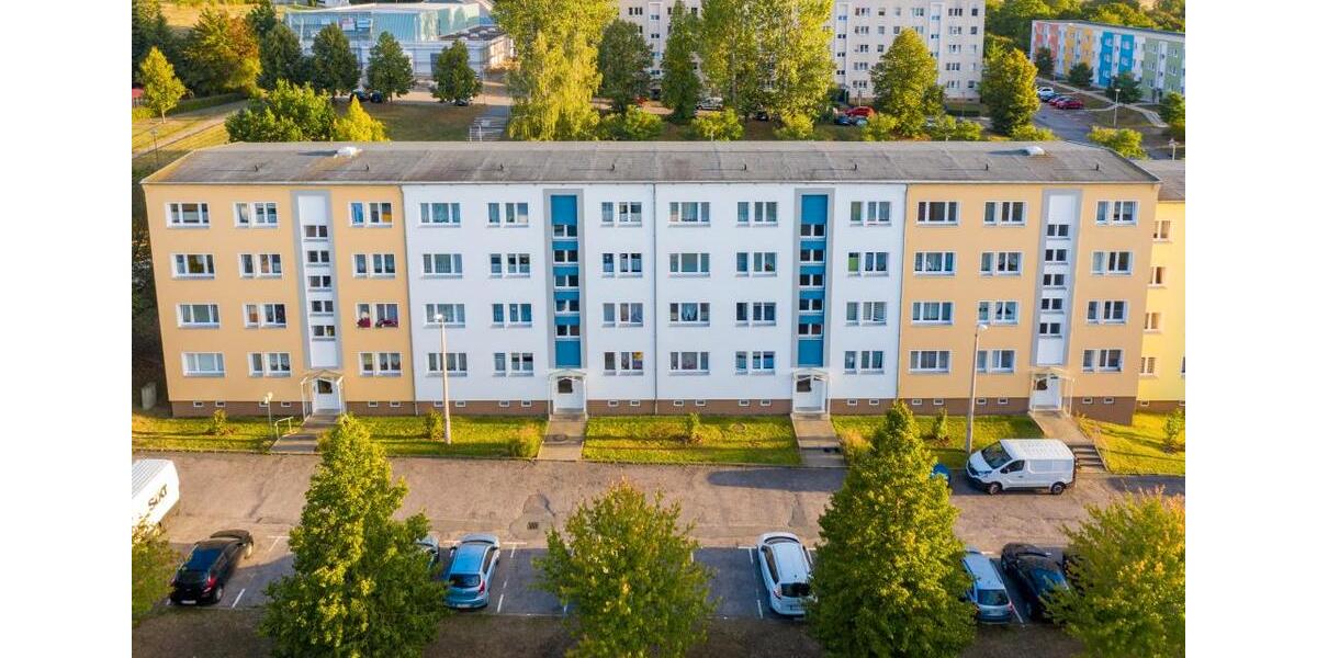 Etagenwohnung Saalfeld (Saale) - 2 Zimmer, 47 m&sup2;, 265&euro; | Angebot:25376307