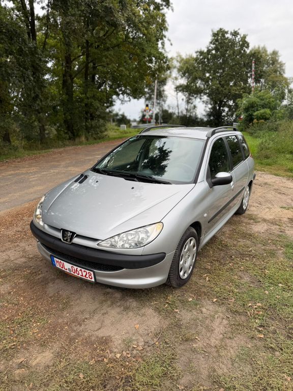 Peugeot 206 294.000 km 1.200 € Rehfelde 15345