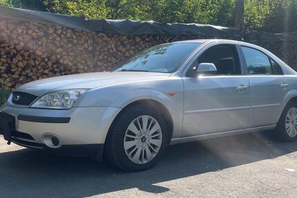 Ford Mondeo 106.500 km 1.699 &euro; Daaden 57567
