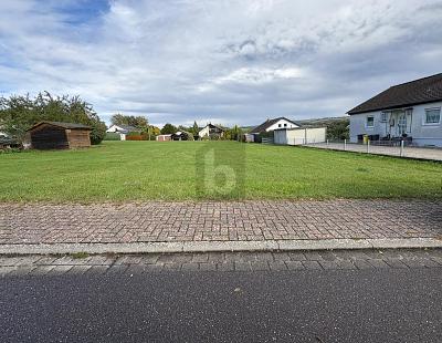 BAUEN SIE IHRE ZUKUNFT  ERSCHLOSSEN & NATURNAH ! zimmer