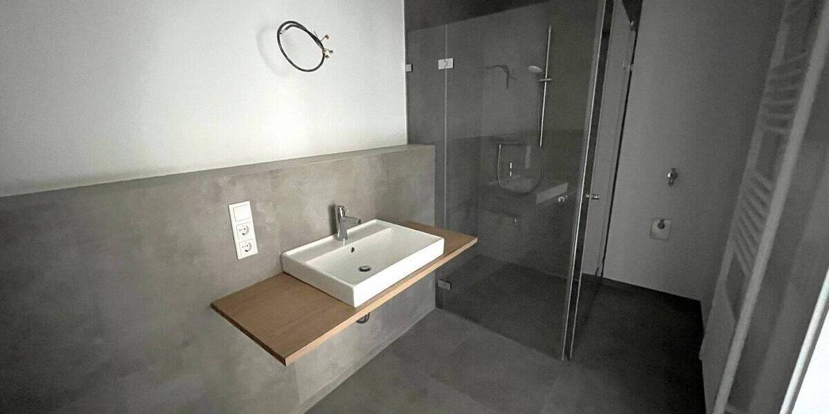 Etagenwohnung Rheine - 2 Zimmer, 92 m&sup2;, 1.250&euro; | Angebot:25996851