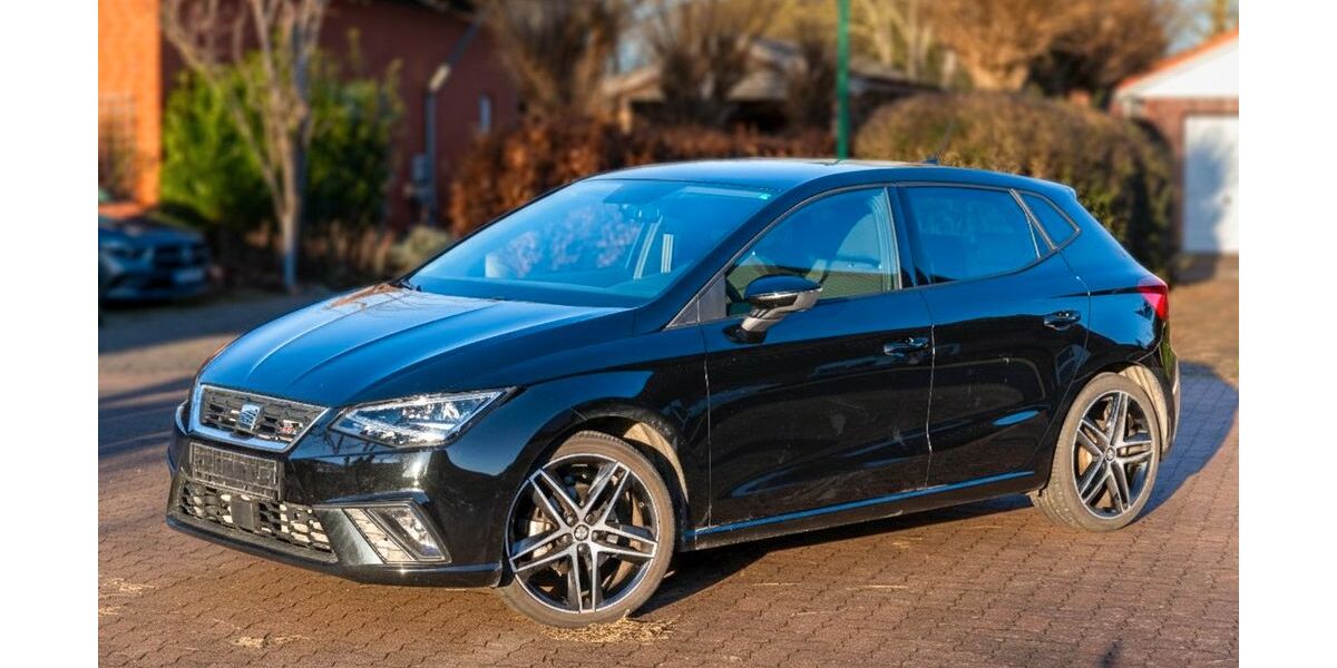 Seat Ibiza 15.000 km 14.600 &euro; Geesthacht 21502