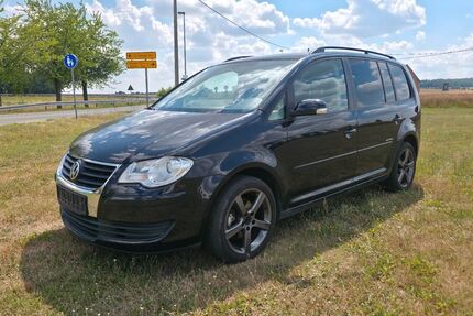 VW Touran 255.133 km 4.990 &euro; Oschatz 04758