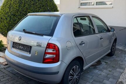 Skoda Fabia 117.000 km 2.000 &euro; Hockenheim 68766