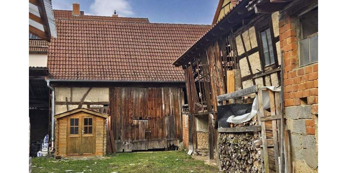 Einfamilienhaus Heustreu - 7 Zimmer, 115 m&sup2;, 89.000&euro; | Angebot:25909354