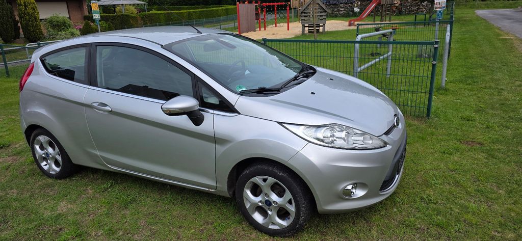 Ford Fiesta 142.000 km 3.350 &euro; Salzbergen 48499