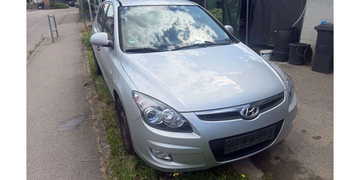 Hyundai i30 161.038 km 2.450 &euro; Weissach im Tal 71554