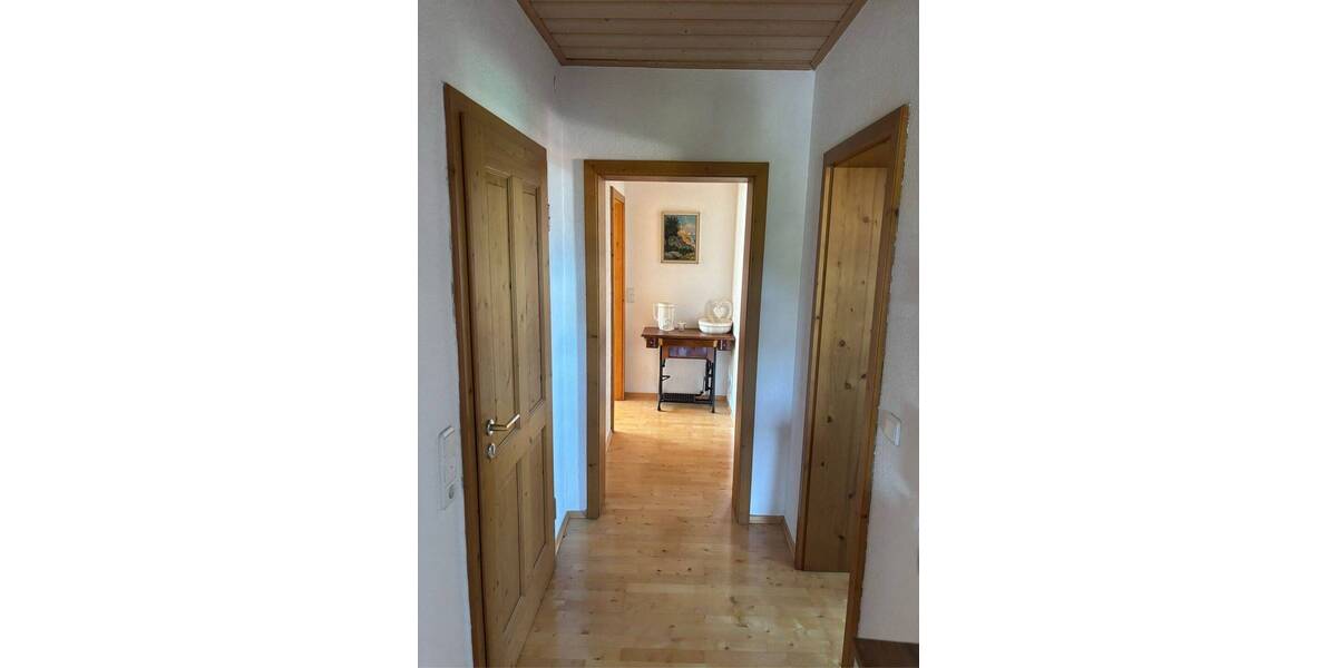 Mehrfamilienhaus, Wohnhaus Adelsdorf - 7 Zimmer, 176 m&sup2;, 611.000&euro; | Angebot:26807099