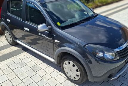 Dacia Sandero 250.000 km 1.999 &euro; zella-mehlis 98544