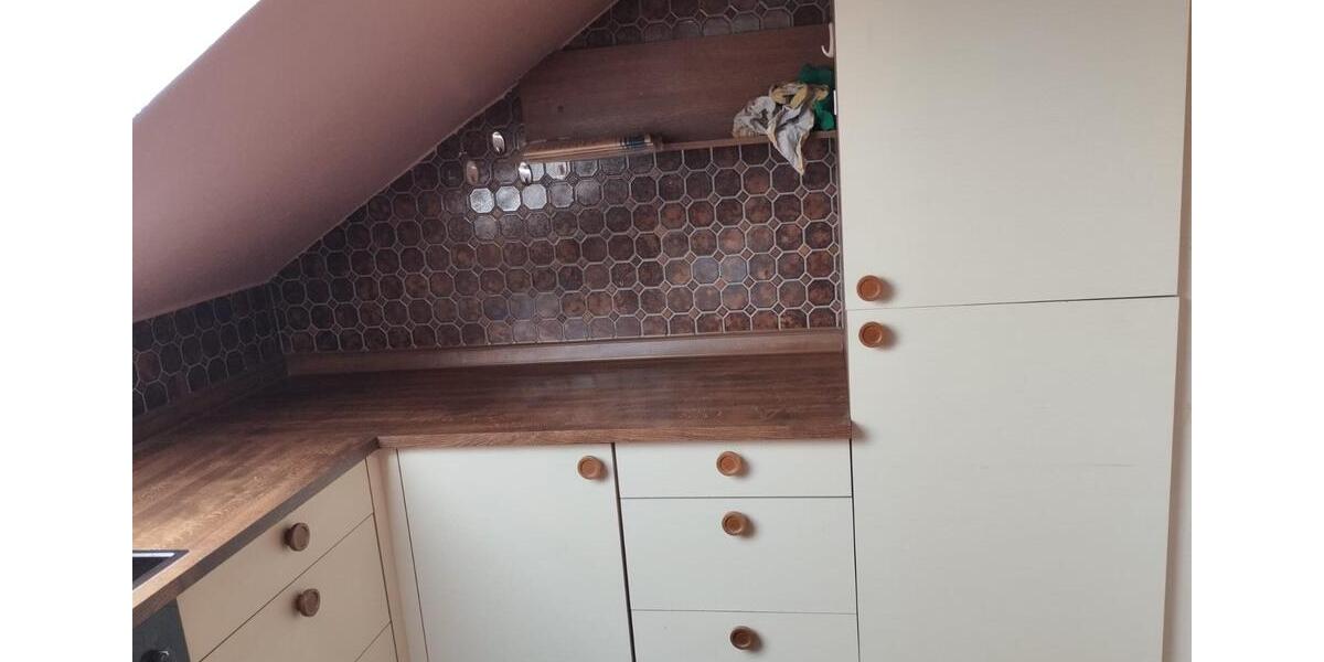 Dachgeschoßwohnung Neresheim - 3 Zimmer, 76 m&sup2;, 700&euro; | Angebot:25990810