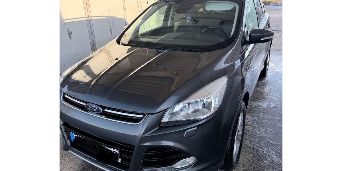 Ford Kuga 118.000 km 13.200 &euro; Sonndorf 94146