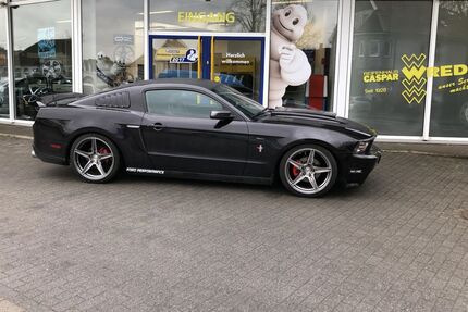 Ford Mustang 120.000 km 20.500 &euro; Beckum 59269