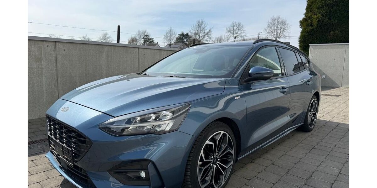 Ford Focus 155.000 km 12.900 &euro; Herborn 35745