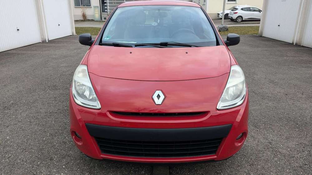 Renault Clio 149.000 km 3.300 &euro; Meckenbeuren 88074
