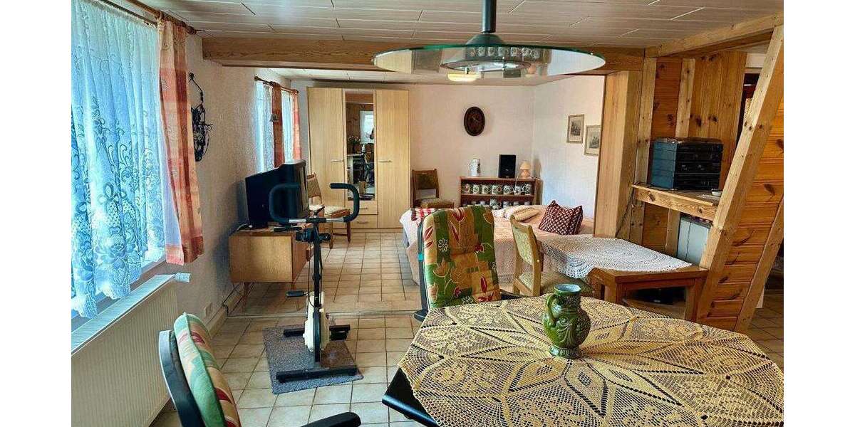 Bungalow - EinZweifamilienhaus mit Wintergarten und tollem Ausblick - Einfamilienhaus Unterwellenborn | Angebot:25809411