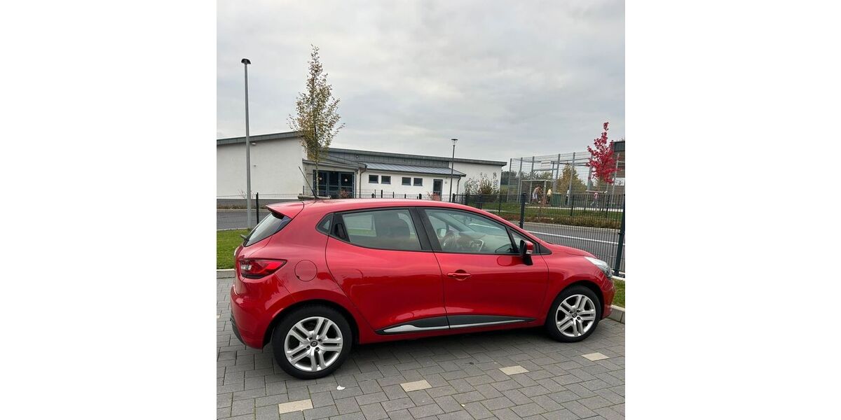 Renault Clio 160.000 km 6.390 € Puderbach 56305
