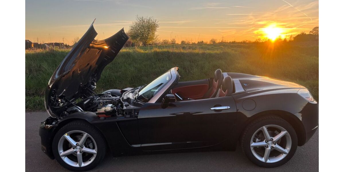 Opel GT 43.000 km 15.800 &euro; Hütschenhausen 66882
