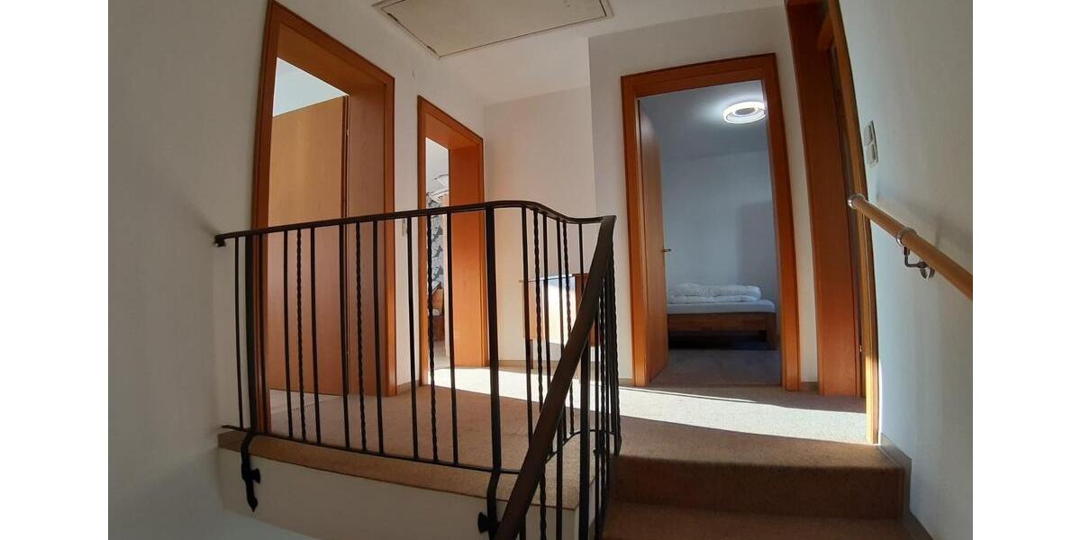 Eggenfelden, nähe Krankenhaus, Sechser-WG - Zimmer frei 6 zimmer